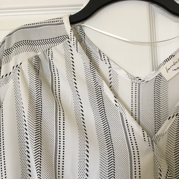 Casual blouse - Picture 5 of 7